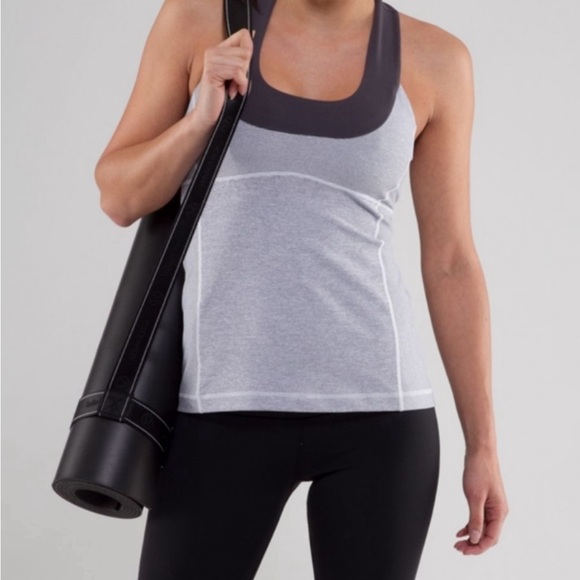 Lululemon Scoop Neck Tank Size 6 - Picture 2 of 9